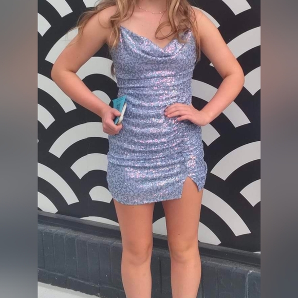 WINDSOR light blue sequin Dress fitted Sz 5/6 S Shiny Homecoming Short Dress - Picture 11 of 11